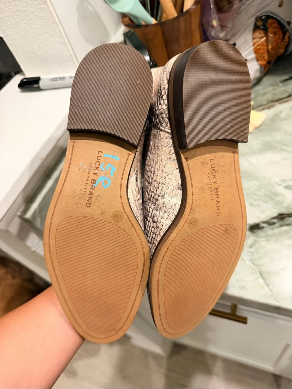 Lucky Brand slip chelsea